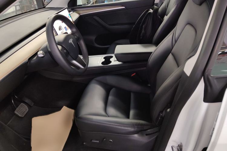 Used Tesla Model Y 2021 Standard Range Rear-Wheel Drive Version
