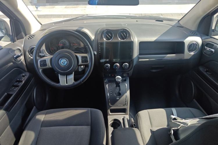 Used Jeep Compass 2012 2.0L two-wheel drive sport version
