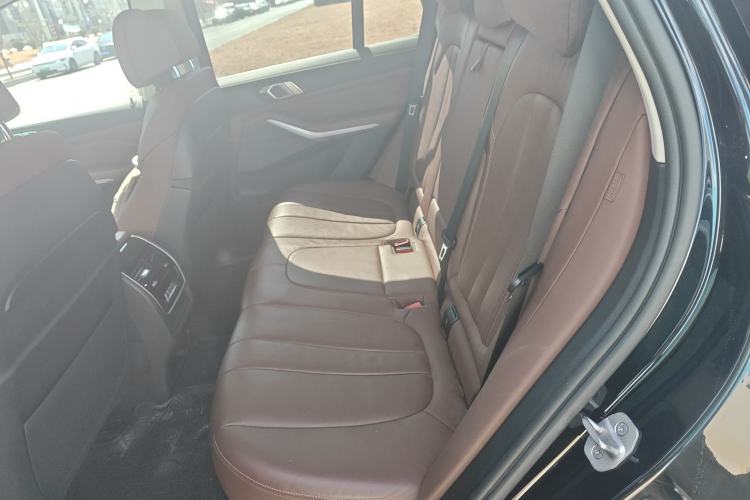 Used BMW X5 2020 xDrive40i Luxury Model with M Sport Package
