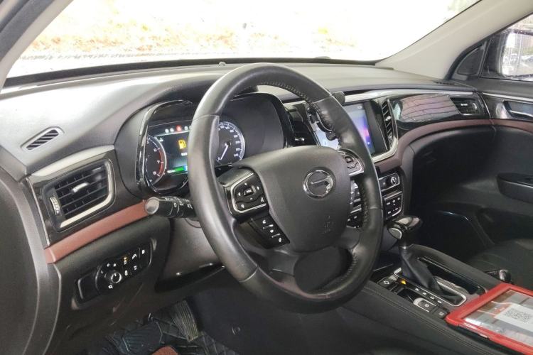 Used GAC Trumpchi GS8 2019 390T Two-Wheel Drive Luxury Smart Connectivity Version (7 Seats)
