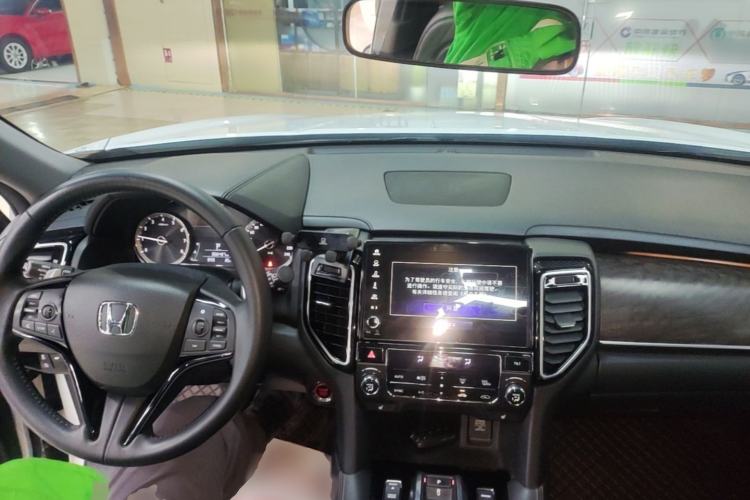 Used Honda UR-V 2020 370TURBO Two-Wheel Drive Luxury Edition Center Console