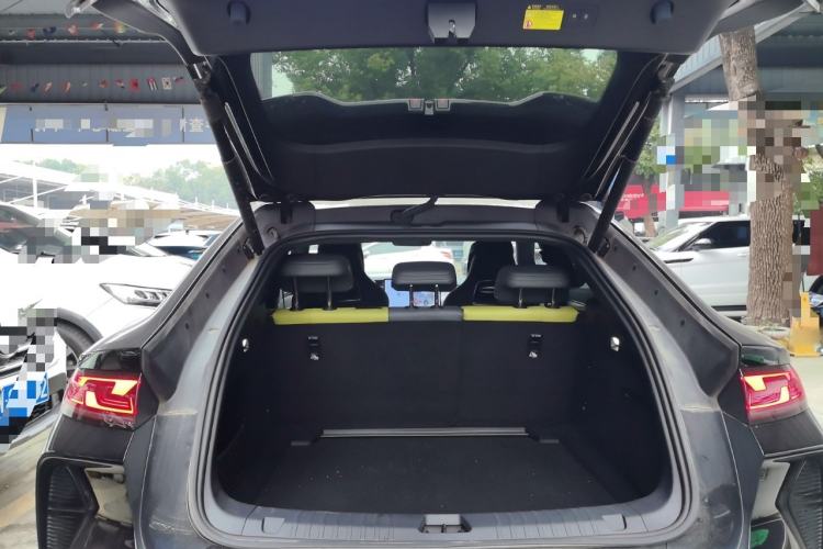 Used BYD Song L EV 2025 Intelligent Driving Version 602 km Range LiDAR-equipped All-Wheel-Drive Type
