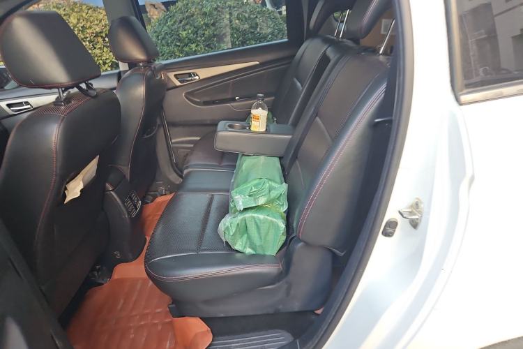 Used CHANGAN KAICHENG Oushang A600 2017 1.5L Manual Luxury Model
