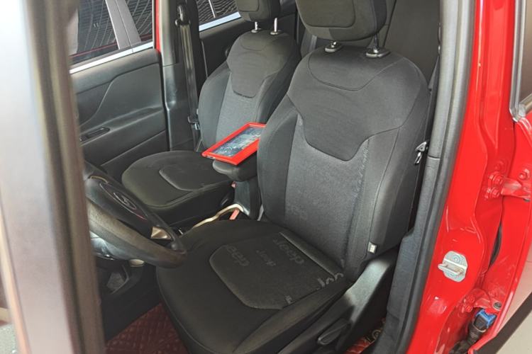 Used Jeep Renegade 2018 Connected Large Screen Version 180T Automatic High-Energy Edition