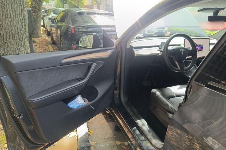 Used Tesla Model Y 2022 Rear-Wheel-Drive Version
