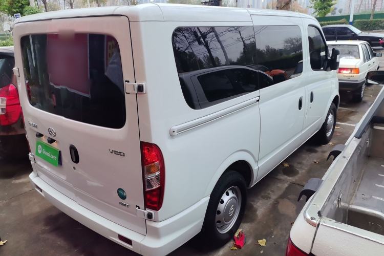 Used SAIC MAXUS Xintu V80 2024 Aotong Value Edition 6AMT Short Wheelbase Ultra-Low Roof 127 Ps 5/6 Seats
