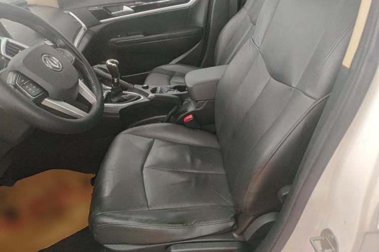 Used Dongfeng Aeolus AX7 2015 2.0L Manual Zhiyi Trim
