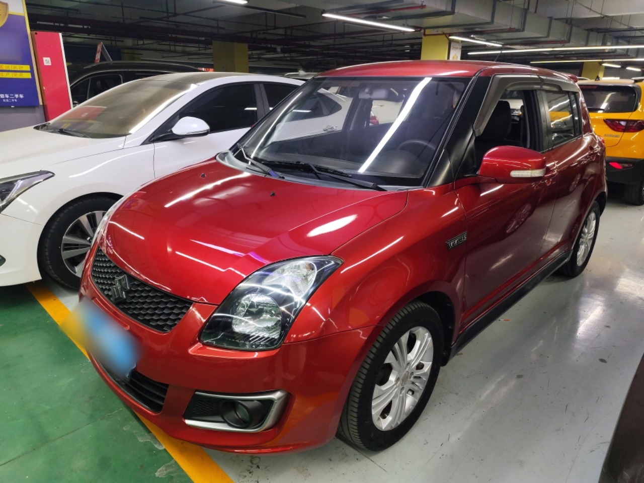 Под передней частью автомобиля