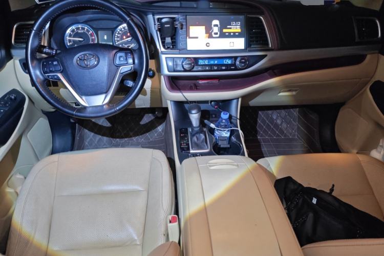 Used Toyota Highlander 2015 2.0T Four-Wheel Drive Luxury Edition 7-Seater
