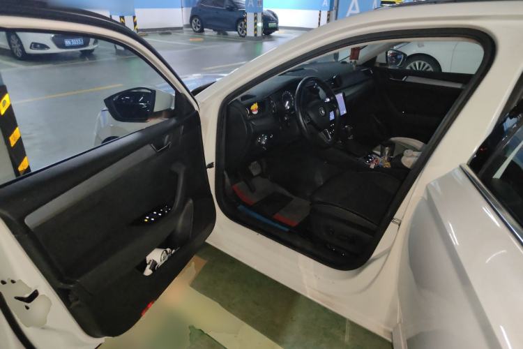 Used Skoda Superb 2016 Facelifted TSI380 DSG Flagship Edition
