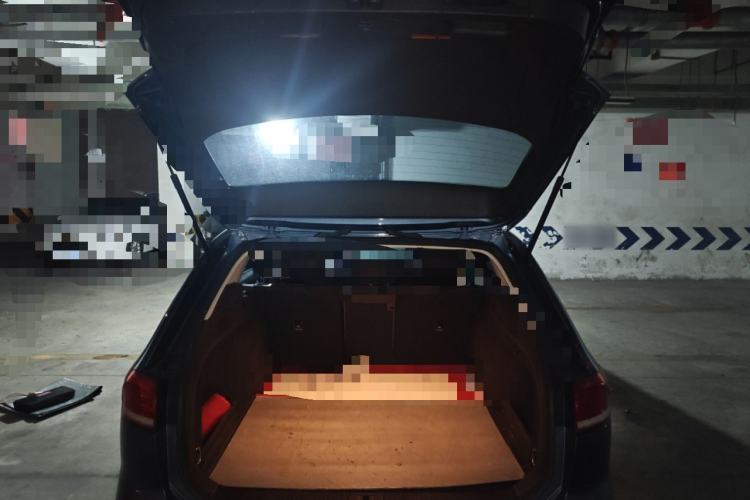 Used Volkswagen Variant 2016 380TSI Two-Wheel-Drive Style Edition Trunk