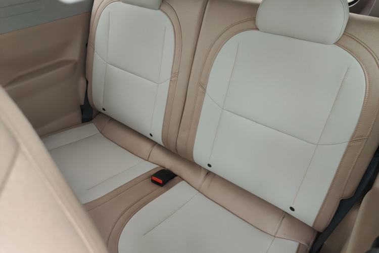 Used Geely Galaxy Panda 2023 Panda Mini 200km Endurance Bear Left Rear Seat