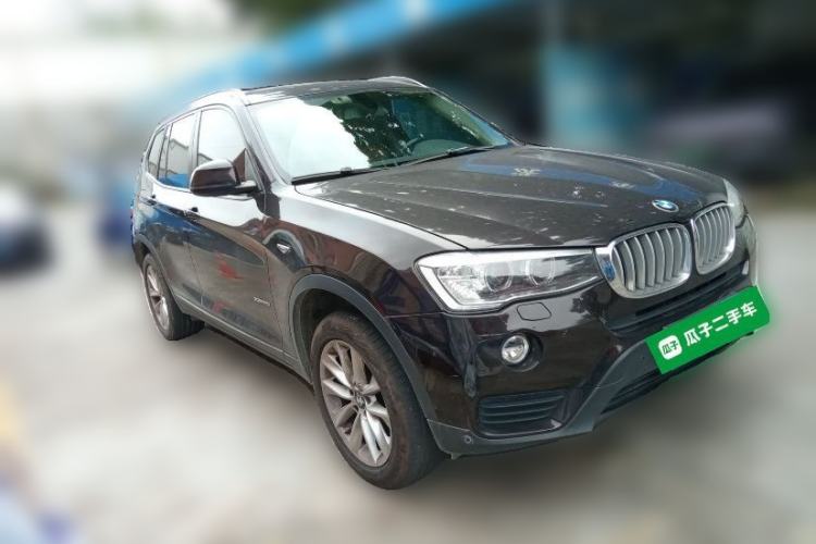 Used BMW X3 2014 xDrive28i Leading Model Front Right 45 Deg