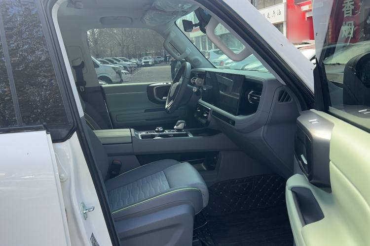 Used BAIC Off-Road BJ40 2024 2.0T All-New Blade Hero Edition Climber Left Front Seat