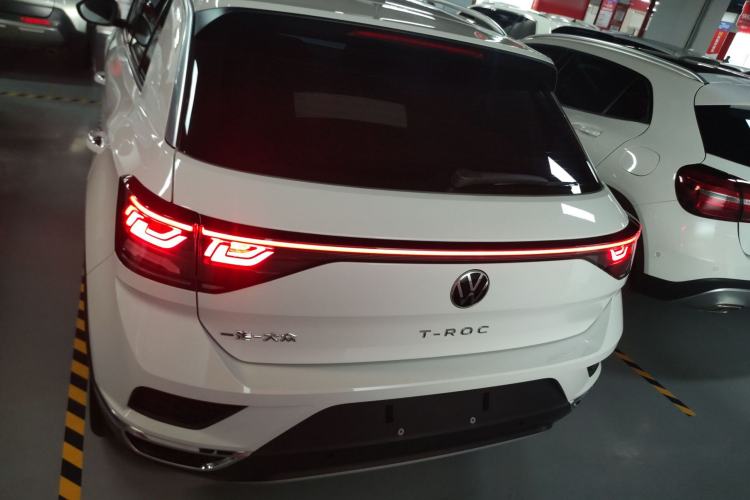 Used Volkswagen T-ROC 2025 280TSI DSG Two-Wheel Drive Time Edition Rear