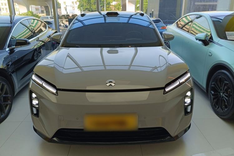 Used Nio ET5T 2025 75 kWh Touring Front