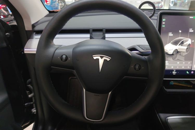Used Tesla Model Y 2024 Rear-Wheel-Drive Version
