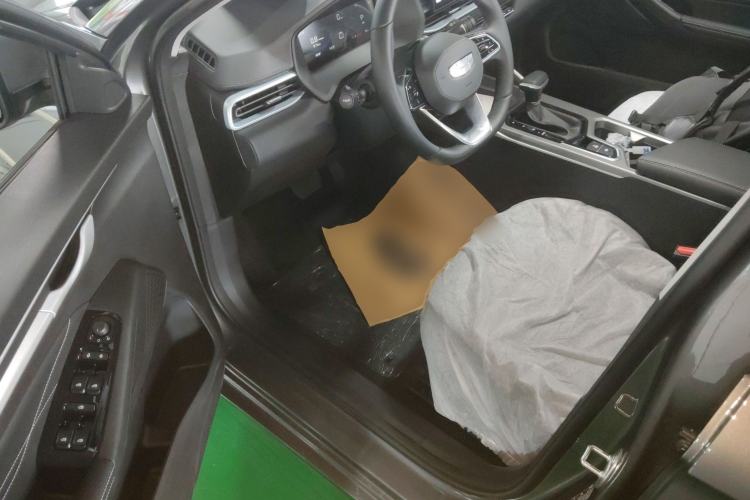 Used Geely Auto Emgrand 2026 Model 4th Generation 4 Millionth Anniversary Edition 1.5L CVT Overdrive Edition