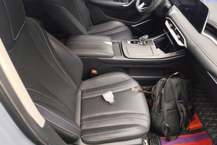 Used Venucia V 2021 260T Idol Edition