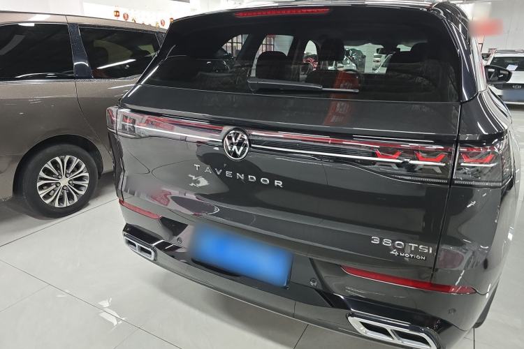 Used Volkswagen Tavendor 2024 380TSI All-Wheel-Drive R-Line Cruise Premium Edition Rear