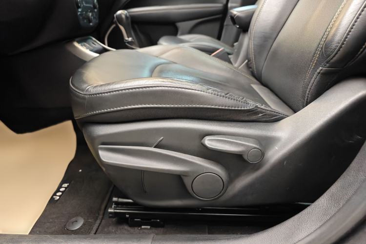 Used Jeep Compass 2017 200T Automatic Family Edition
