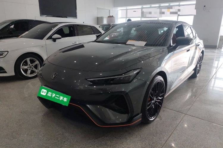 Used CHANGAN UNI-V 2025 Model Third-Generation 2.0T Dynamic Edition