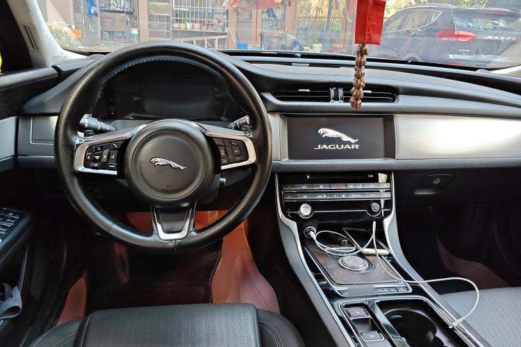 Used Jaguar XFL 2018 XFL 2.0T 200PS Elite Edition
