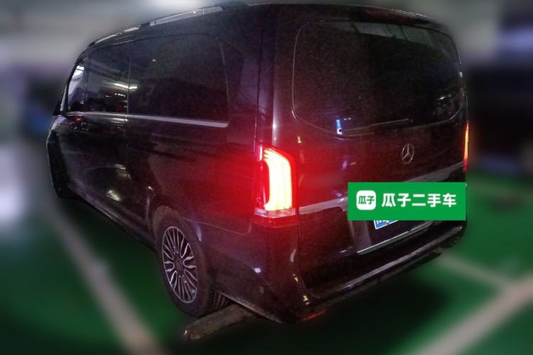 Used Mercedes-Benz V-Class 2017 V 260 L Prestige Extended Edition Rear Left 45 Deg