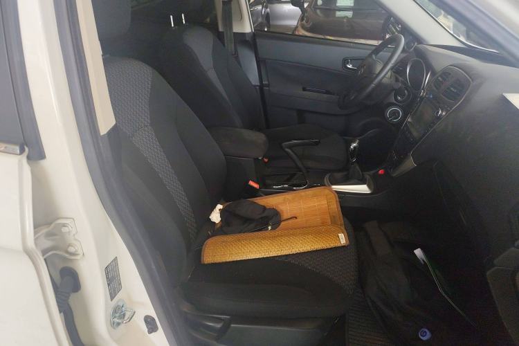 Used GAC Trumpchi GS5 Super 2015 2.0L Manual Two-Wheel Drive Comfort Edition
