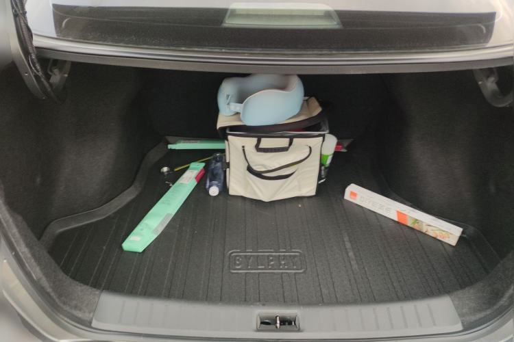 Used Nissan Sylphy 2019 1.6XV CVT Smart Connect Luxury Edition China V Standard Trunk