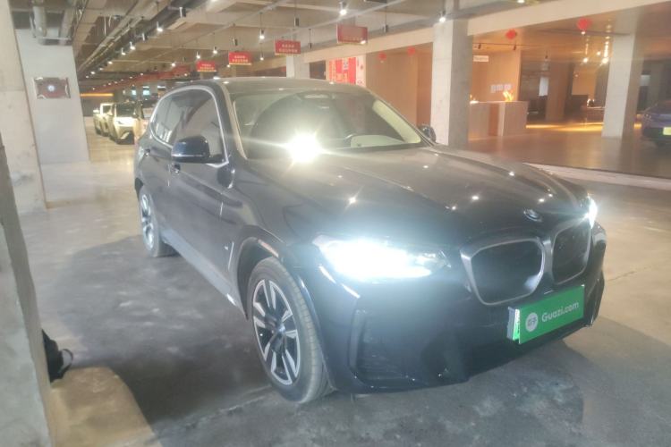 Used BMW iX3 2022 Updated Leading Version

