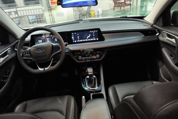 Used Ford Escort 2021 1.5L Automatic Diamond Edition Center Console