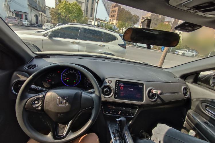 Used Honda XR-V 2021 220TURBO CVT Luxury Edition Center Console