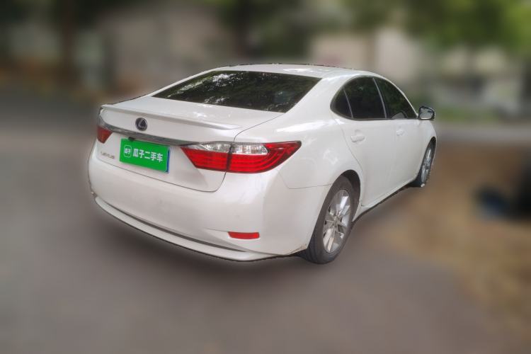 Used Lexus ES 2014 300h Comfort Edition