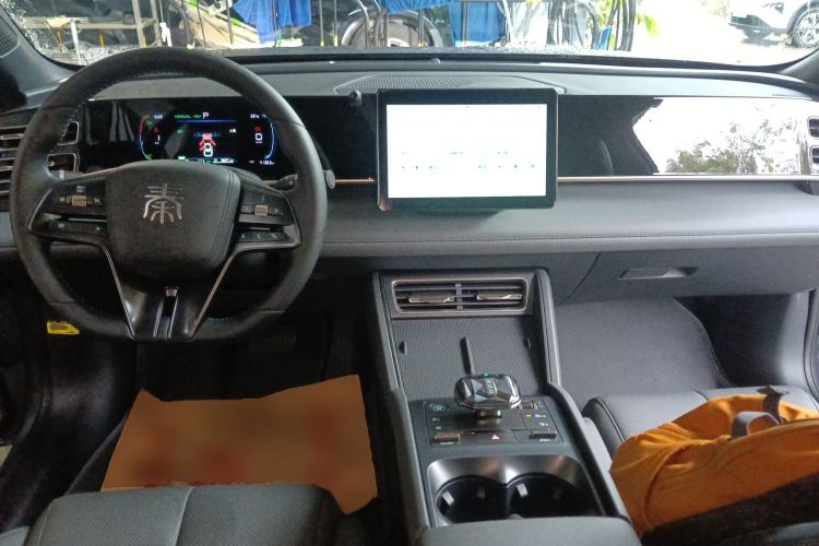 Used BYD Qin L 2024 DM-i 80KM Leading Model
