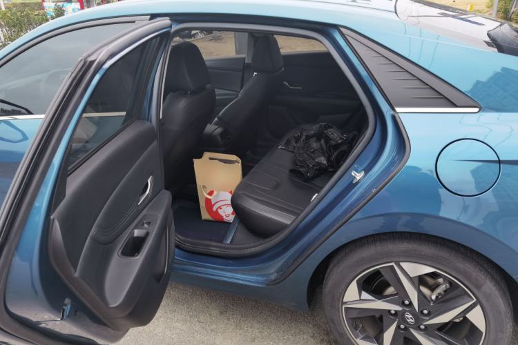 Used Hyundai Elantra 2022 1.5L CVT GLX Elite Edition