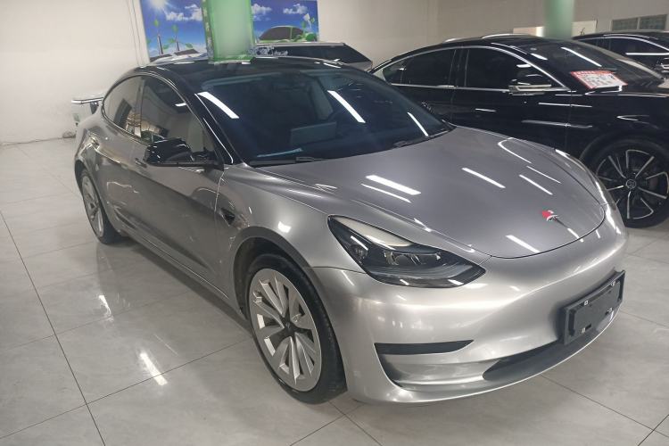 Used Tesla Model 3 2022 Rear-Wheel-Drive Version Front Right 45 Deg