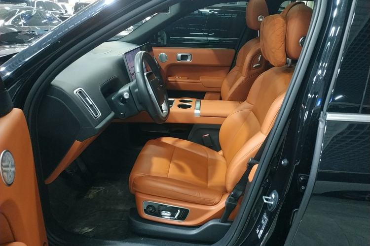 Used Li Auto L8 2023 Pro Model
