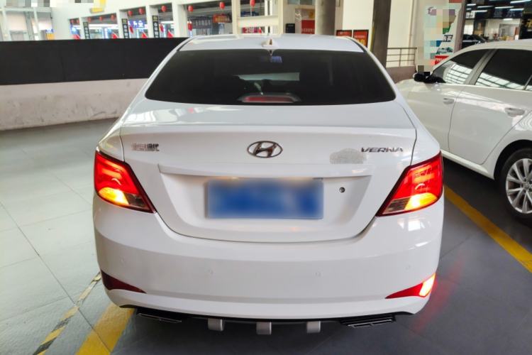 Used Hyundai Verna (older generation) 2016 1.4L Automatic Smart GLS Rear