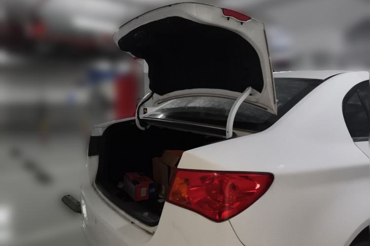 Used Roewe 350 2014 1.5L Manual Swift Edition
