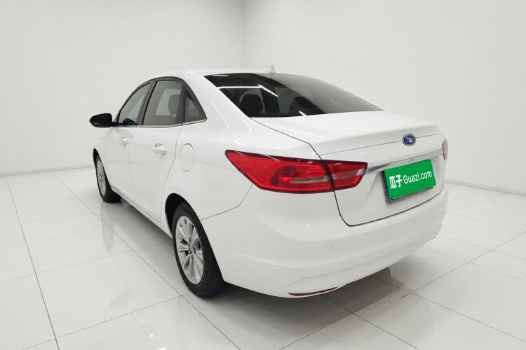 Used Ford Escort 2015 1.5L Automatic Fashion Model
