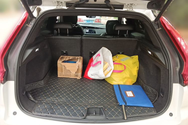 Used Cadillac XT4 2018 28T Two-Wheel Drive Leading Version
