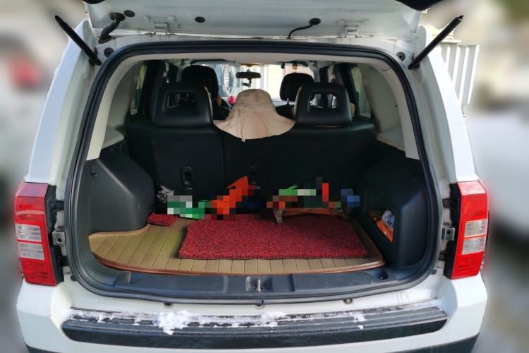 Used Jeep Patriot 2014 2.4L Serpentine Collection Edition
