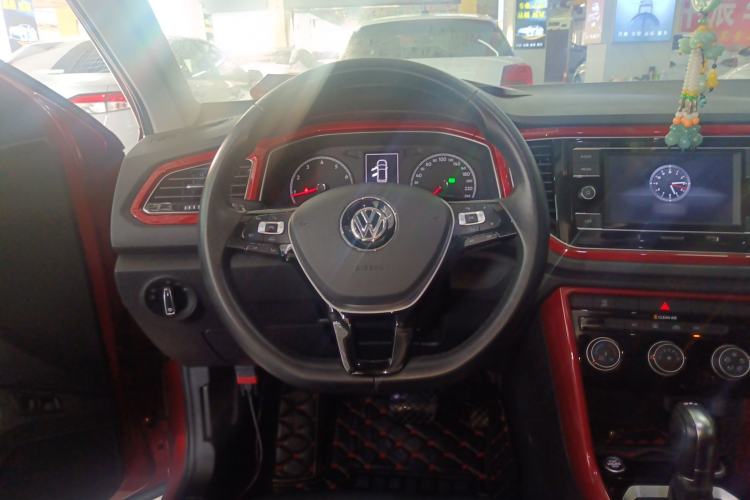 Used Volkswagen T-ROC 2018 280TSI DSG Two-Wheel-Drive Comfort Version China V Standard