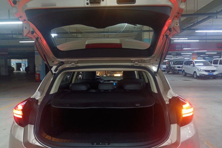 Used Geely Auto Emgrand GS 2018 Elegant Edition 1.8L Manual LingShang Model Trunk
