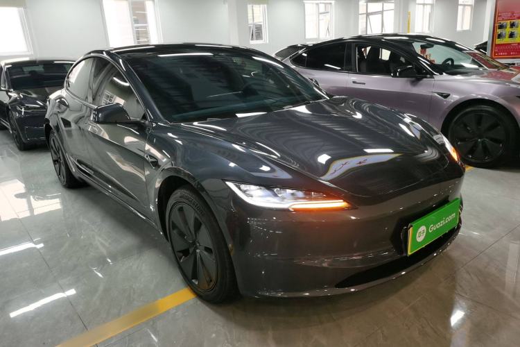 Used Tesla Model 3 2025 Rear-Wheel-Drive Version

