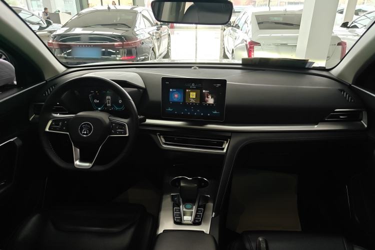 Used BYD Song Pro 2019 1.5T Automatic Luxury Model Center Console