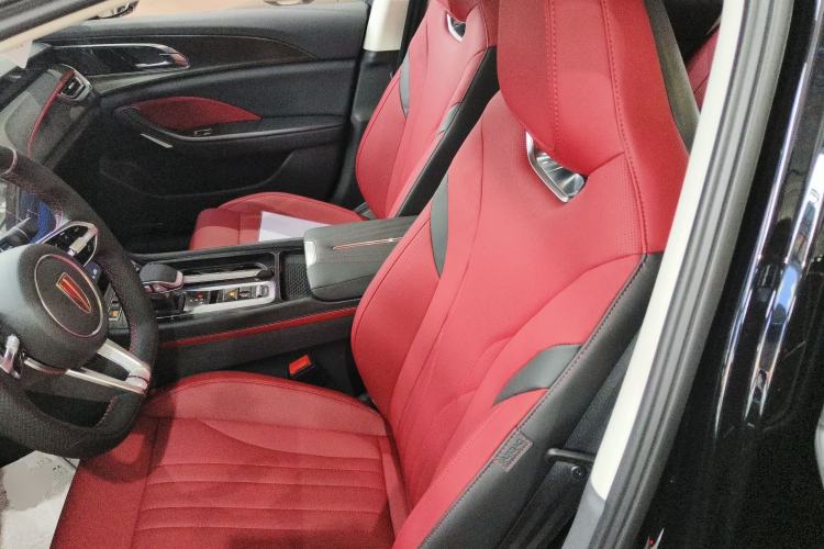 Used Hongqi H6 2025 2.0T ZhiMei Edition
