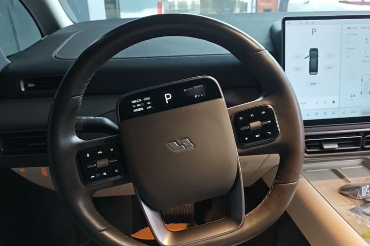 Used Li Auto MEGA 2024 Ultra Model
