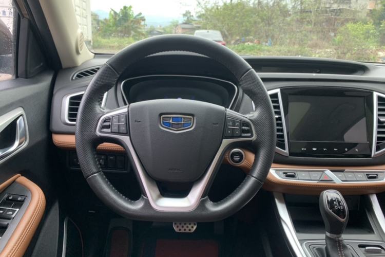 Used Geely Auto Vision X6 2018 1.4T CVT 4G Connected Flagship Edition